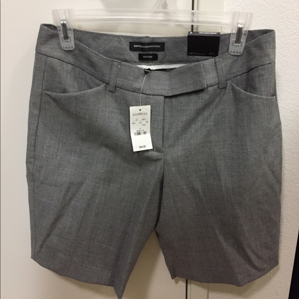 Express women short